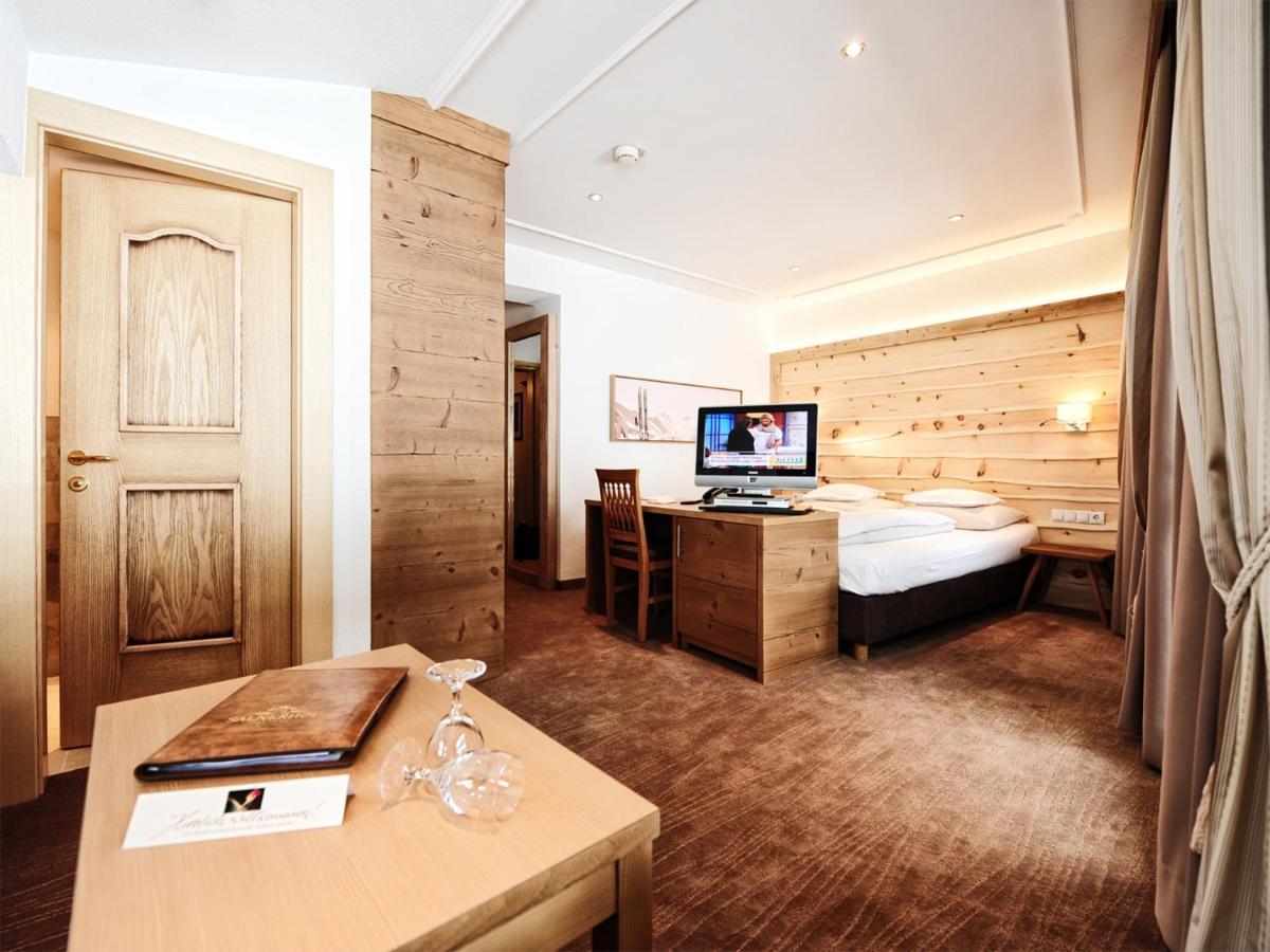 Salnerhof Superior Lifestyle Resort Ischgl Quarto foto