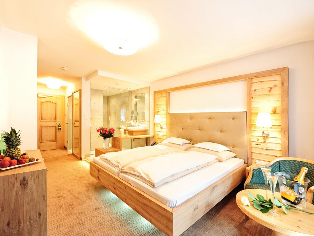 Salnerhof Superior Lifestyle Resort Ischgl Quarto foto